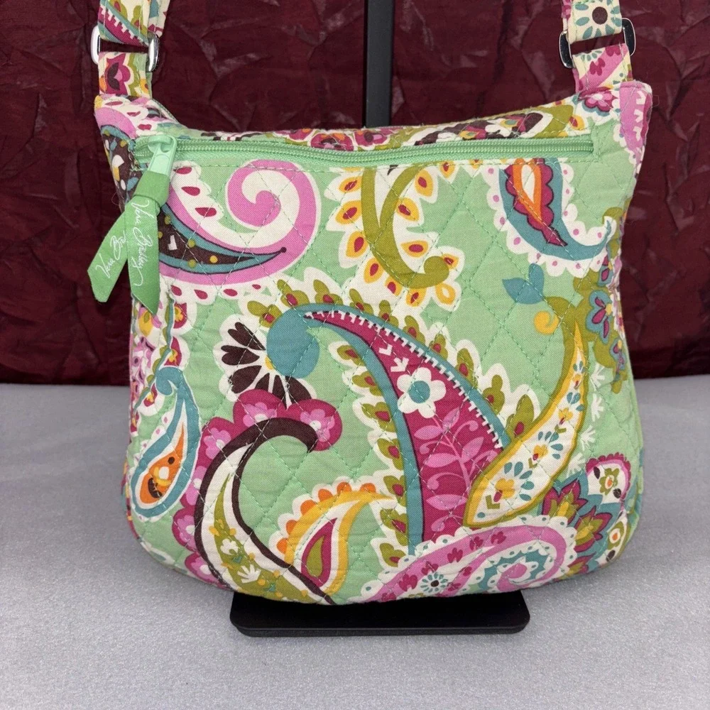 Vera Bradley Tutti Frutti Logo Pushlock Saddle Hipster Crossbody Quilted Bag EUC
